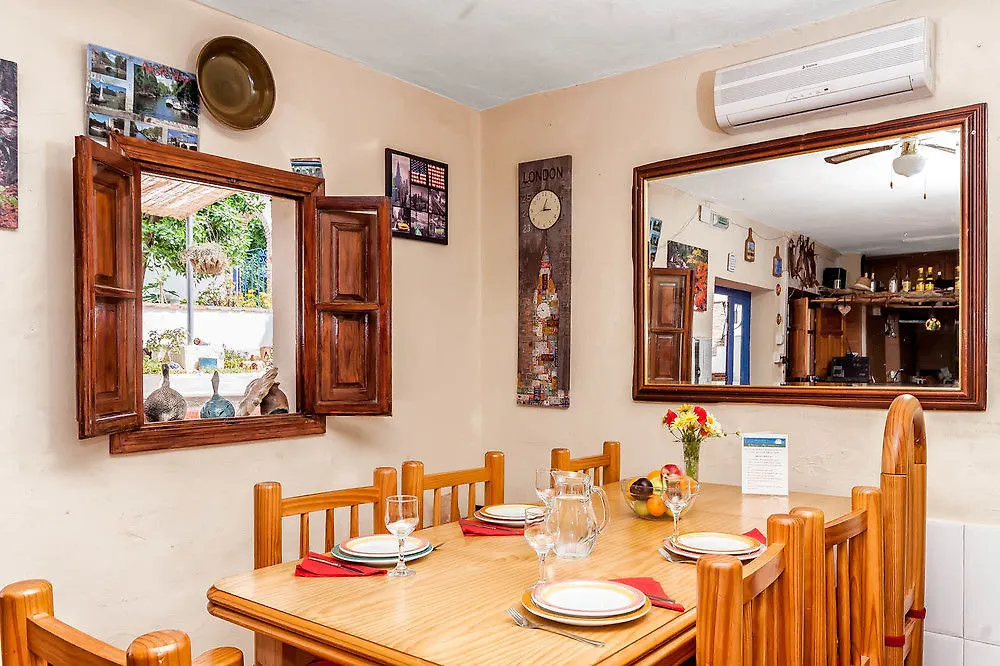 Dos Alamos B&B 3*, Alora